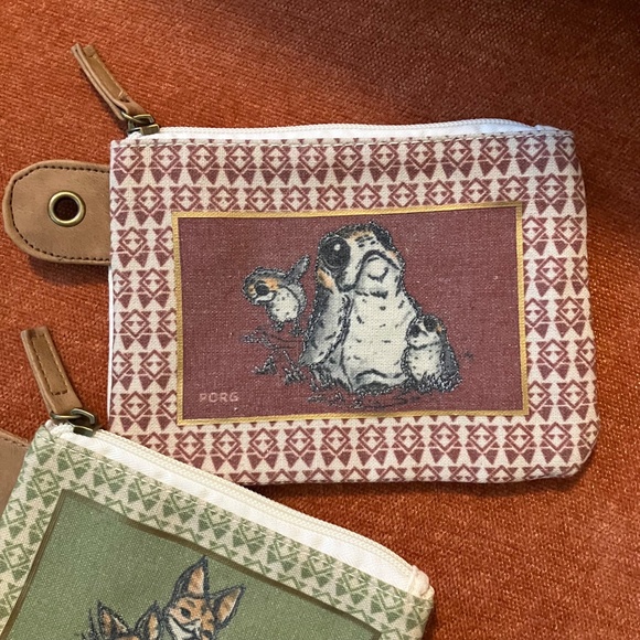 Star Wars Galaxy’s Edge Creatures 3 Zippered Pouch Coin Purse Porg Loth Disney - Picture 2 of 8